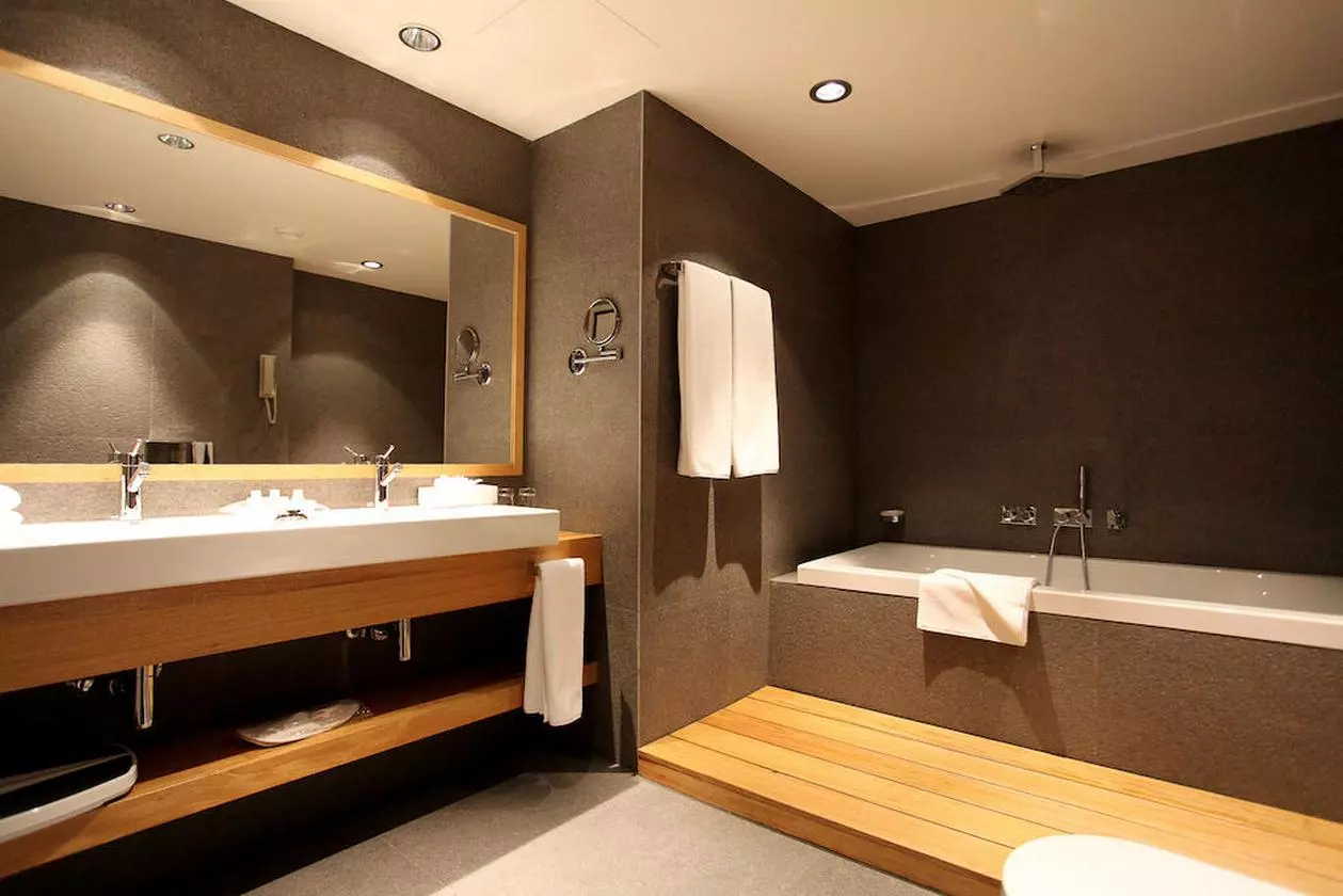 HOLIDAYINN_SHABAVIZ (16).jpg